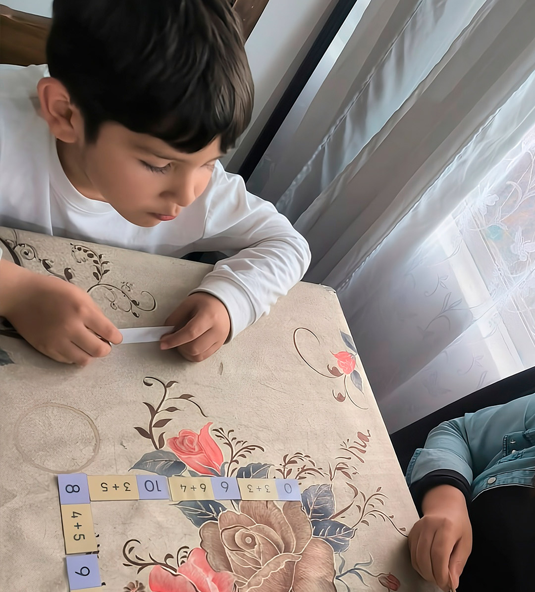 Niño-domino-de-sumas Niño-domino-de-sumas