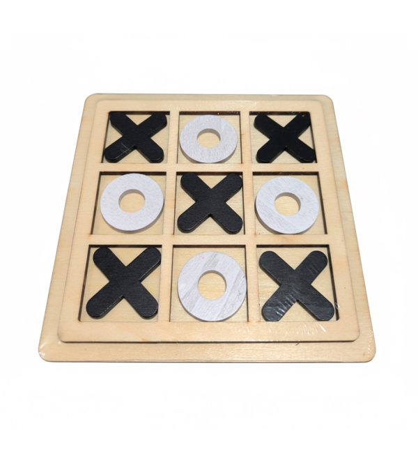 juego-del-gato-en-madera-negro